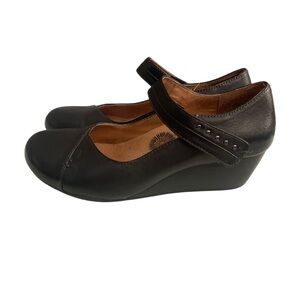 Taos Mary Jane’s Women’s Black Size 7